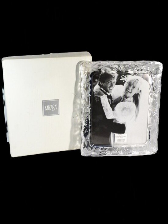 Mikasa Other - Mikasa Garden Terrace 8 x 10 Glass Frame Wedding Bridal Shower Original Box